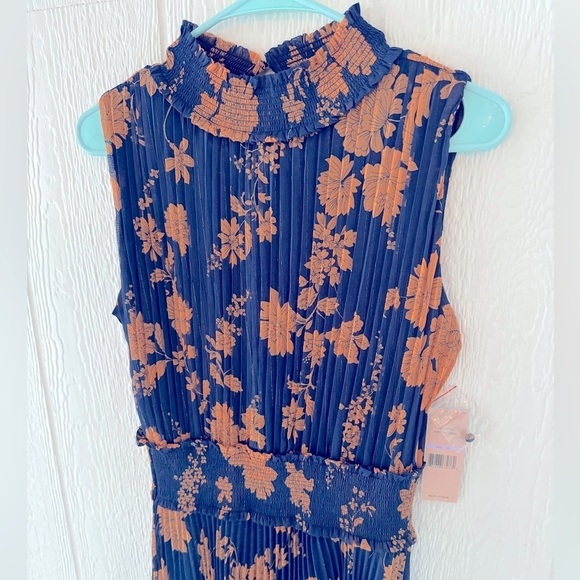 Nanette Lepore printed pleated sleeveless dress size 6 - Picture 3 of 13